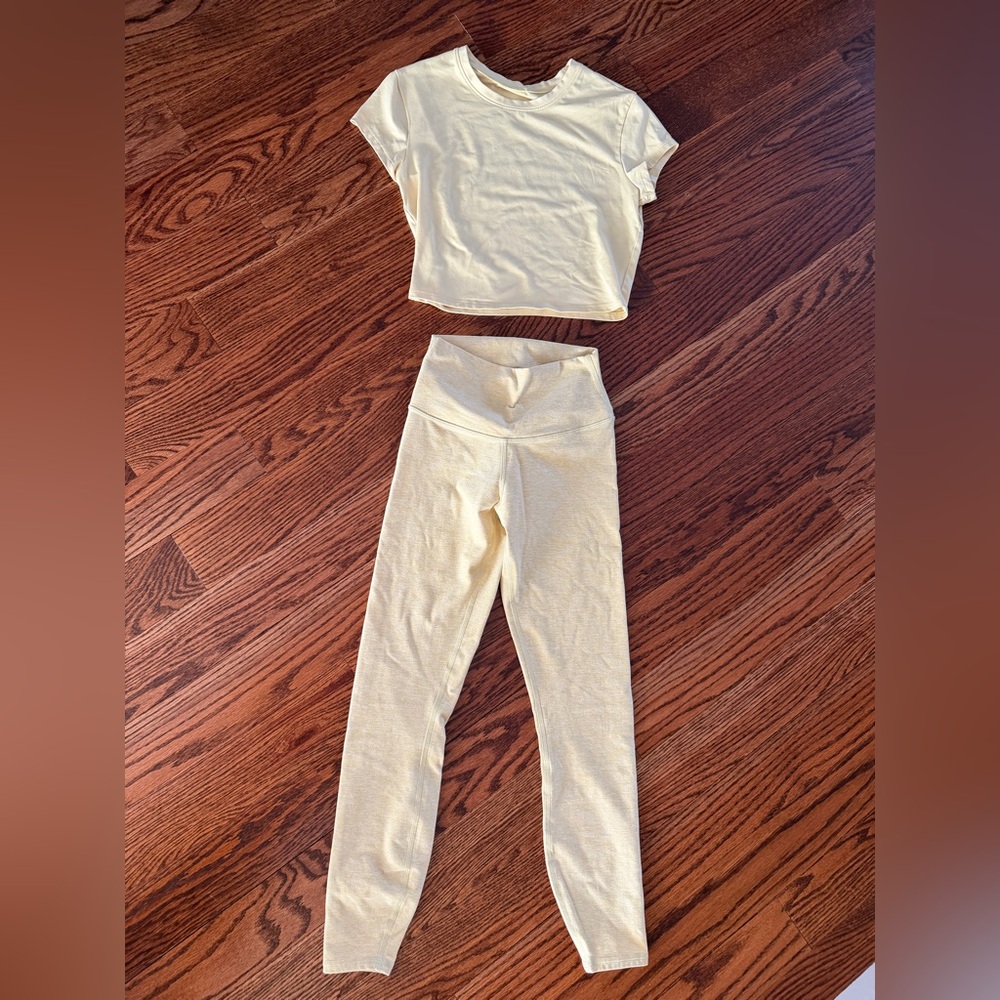 ALO Yoga Warm Butter 2 Pieces Set